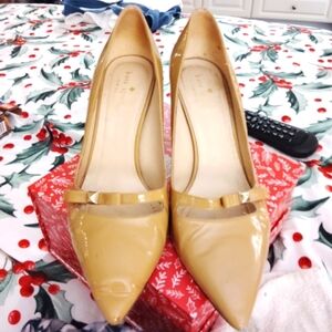 Kate Spade camel patent leather pumps w/Bow Detail 8 1/2 Vintage Boardroom Chic